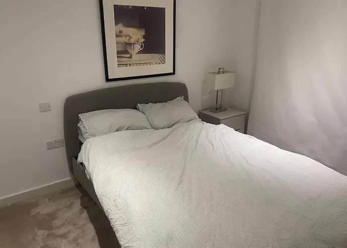 Stunning 2 Bedroom Apartment